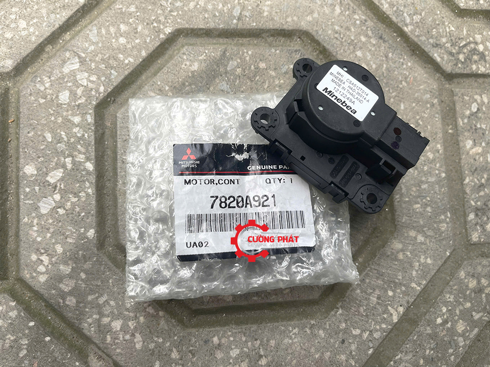 Chi tiết tem mã mô tơ cửa gió điều hòa Triton