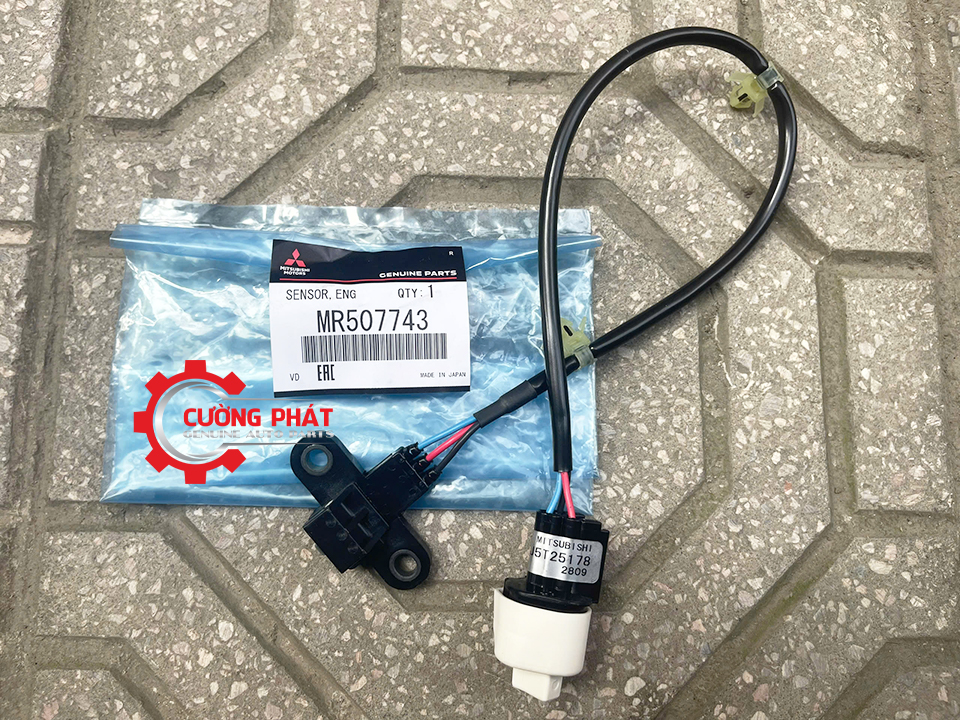 Chi tiết tem mã cảm biến trục cơ Zinger, Pajero V31 chính hãng