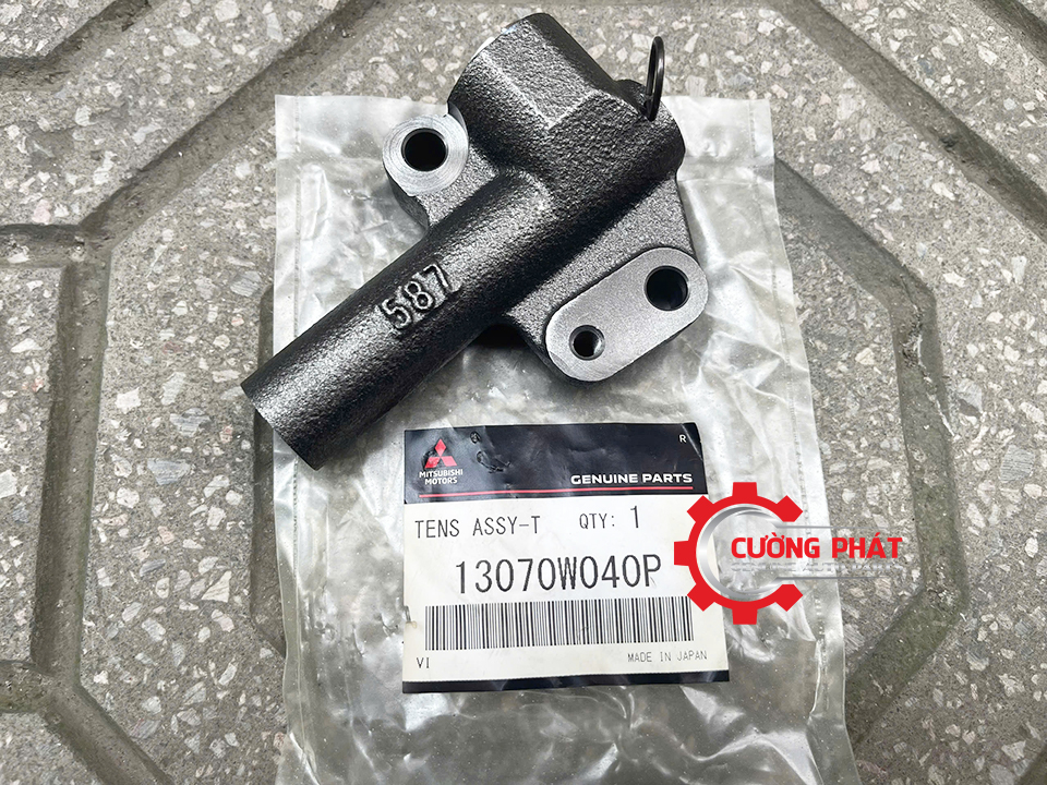 Chi tiết tem mã búa tăng cam Triton máy xăng chính hãng