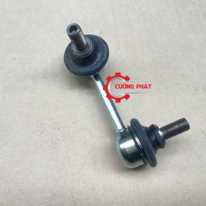 Góc chụp cận cảnh rotuyn cân bằng sau Outlander chính hãng