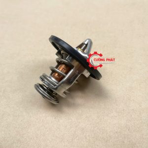 Góc chụp cận cảnh van hằng nhiệt Triton, Sport 4N15 chính hãng